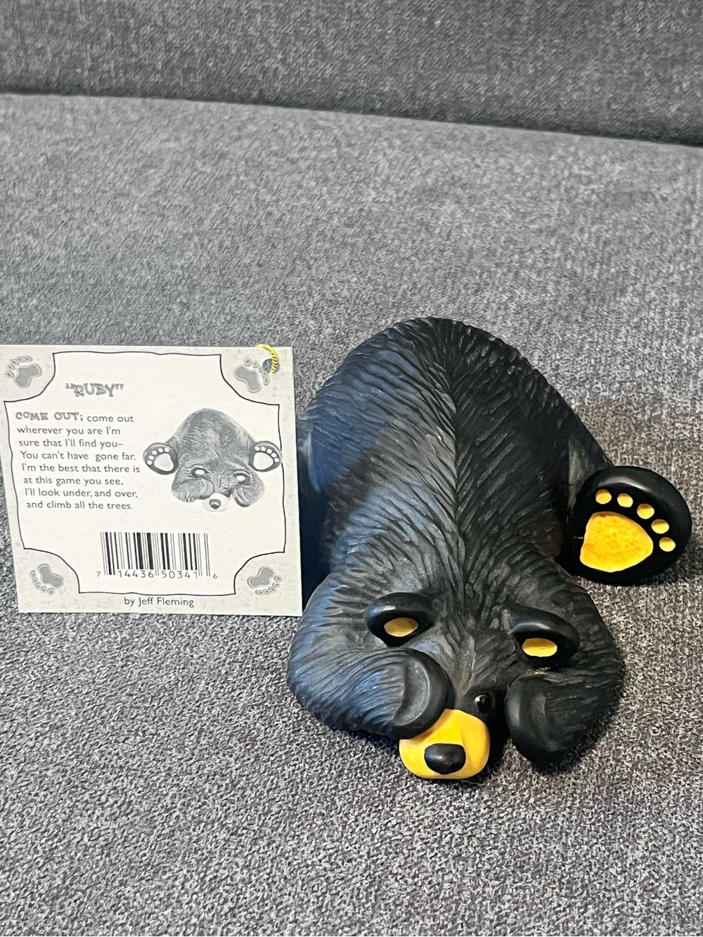 BearFoots Big Sky Carvers Jeff Fleming RUBY Lying Down Bear Figurine ID Hangtag